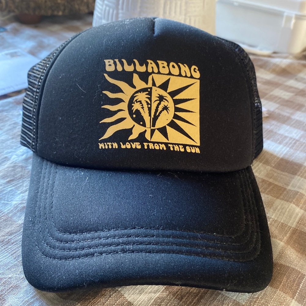 Billabong Women’s Trucker Hat
